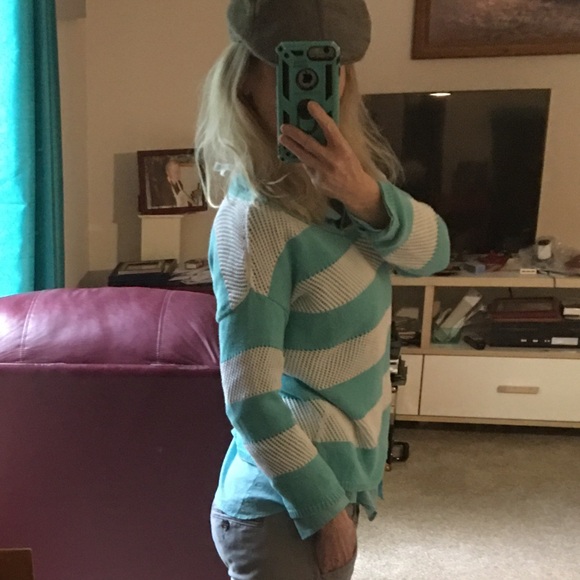 Aqua & White stripe crochet sweater cropped- S - Picture 2 of 4